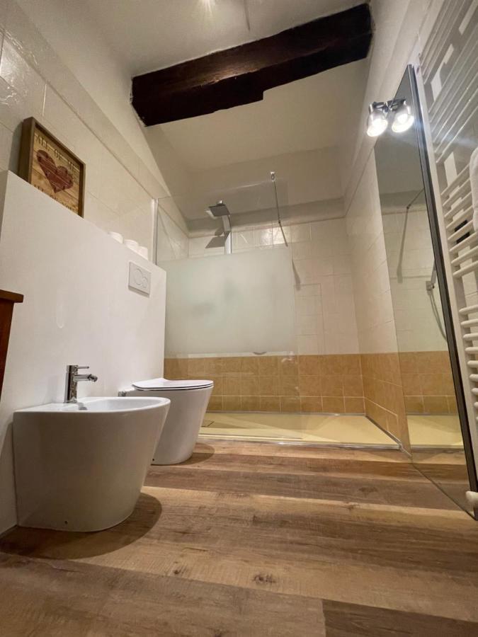 Estense 12 Appartamento In Centro Citta แฟร์รารา ภายนอก รูปภาพ